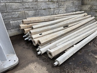 Ca. 25x Lantaarnpalen, Gampet, Eik